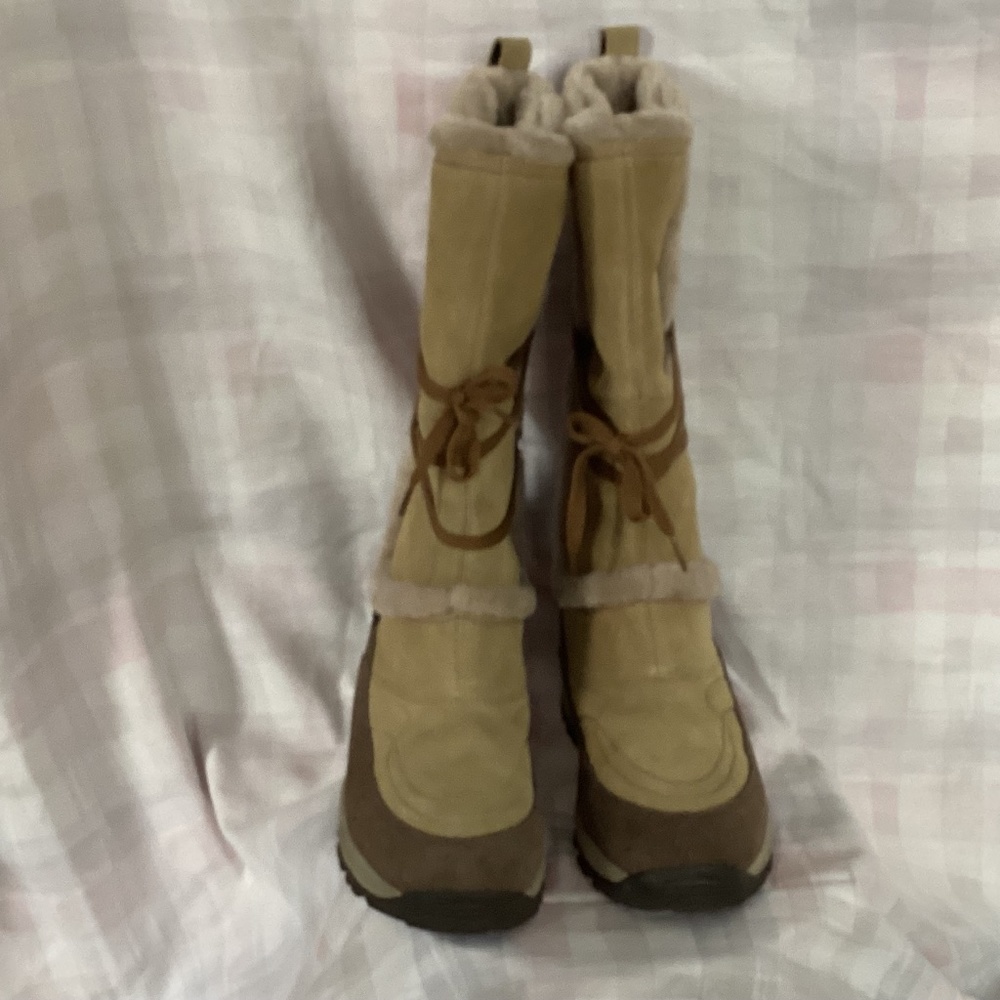 Hi-Tec Women’s St. Moritz Suede and Shearling Tall Boots 9
